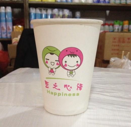 廠家生產(chǎn)一次性紙杯，濟(jì)南華淼歡迎您來(lái)定制，訂做屬于您的風(fēng)格
