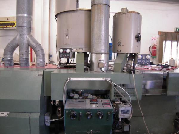 南城日本膠裝龍批發(fā)