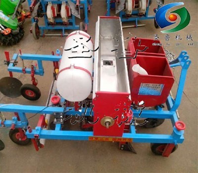 玉米播種覆膜機|西瓜噴藥覆膜機|花生播種覆膜機