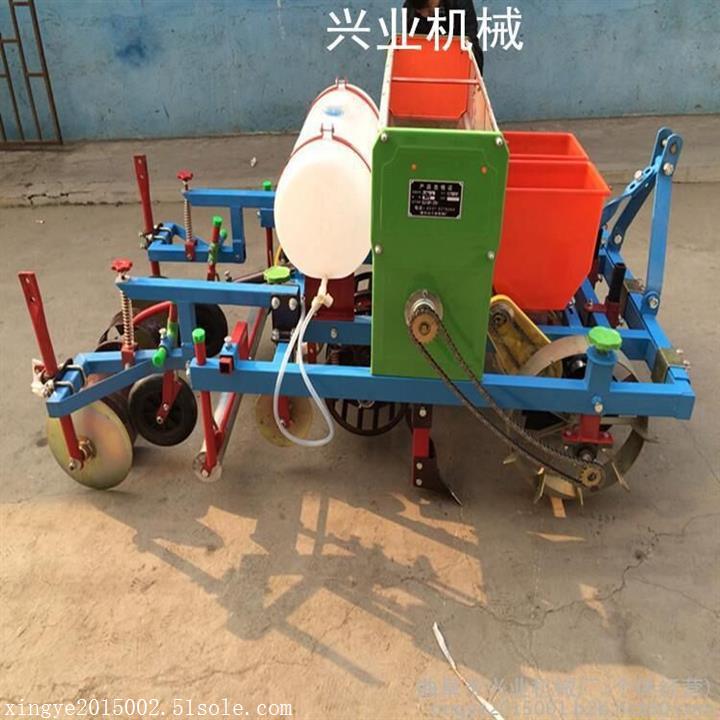 玉米播種覆膜機  花生覆膜機廠家  江西新型花生播種機